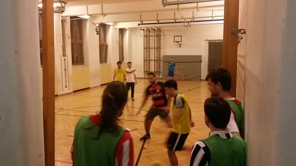 Mitglieder des FKR beim Training in der Halle